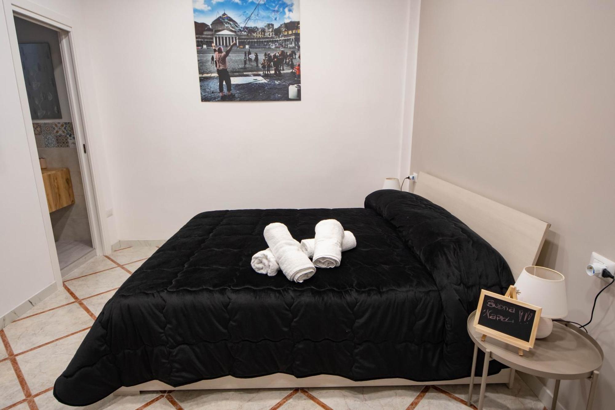 Buona Napoli Apartment Luaran gambar