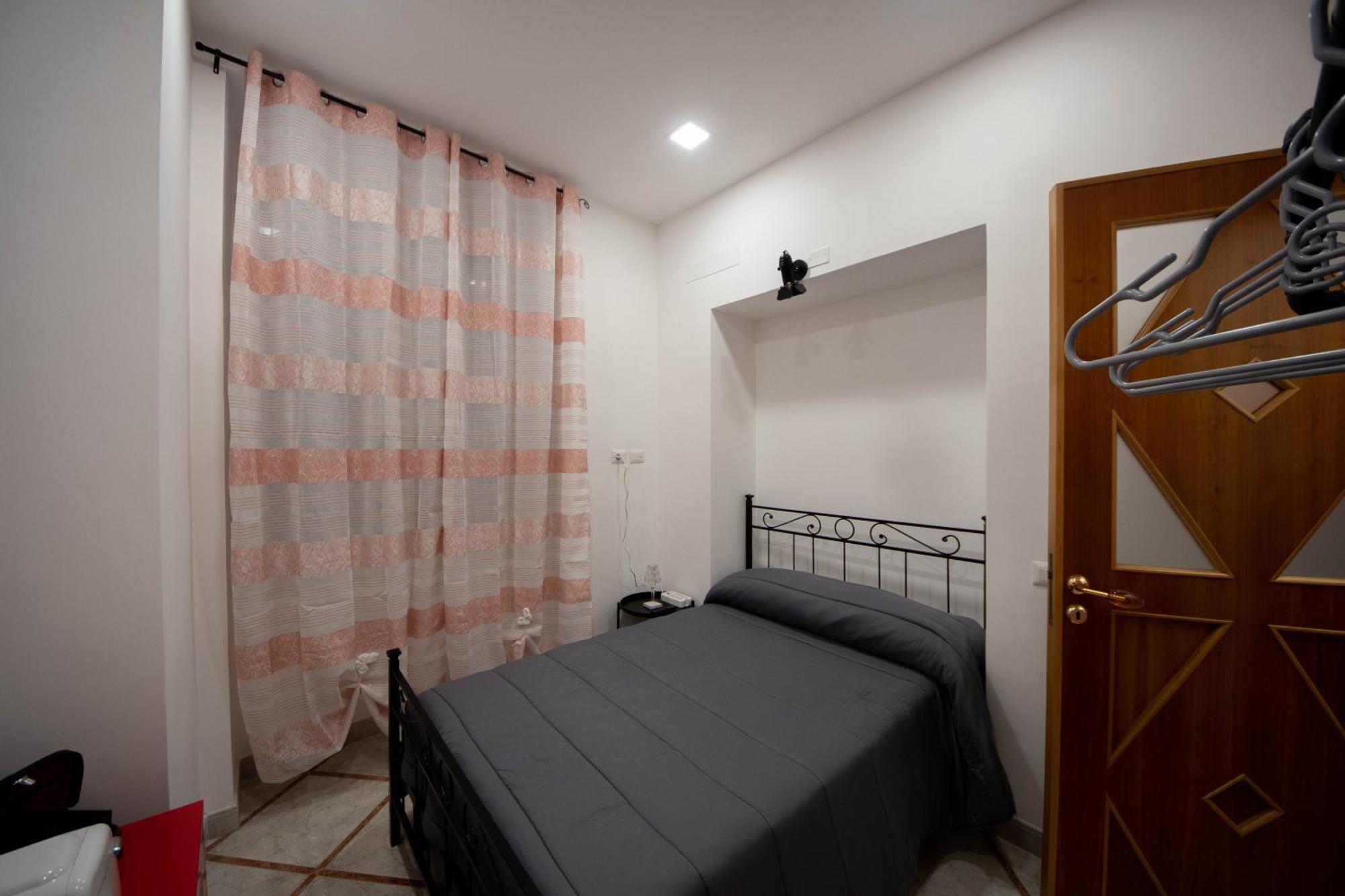Buona Napoli Apartment Luaran gambar