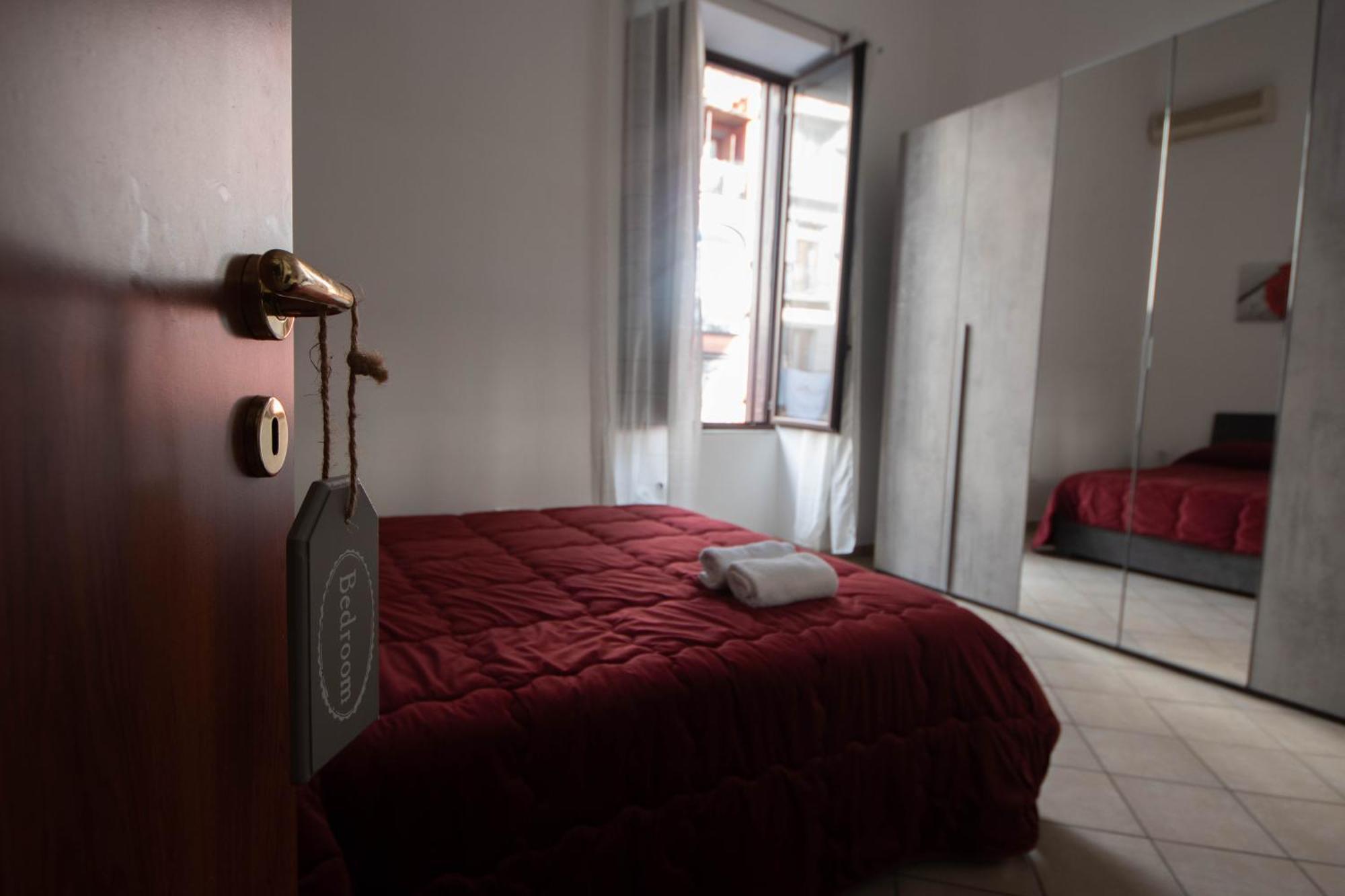 Buona Napoli Apartment Luaran gambar