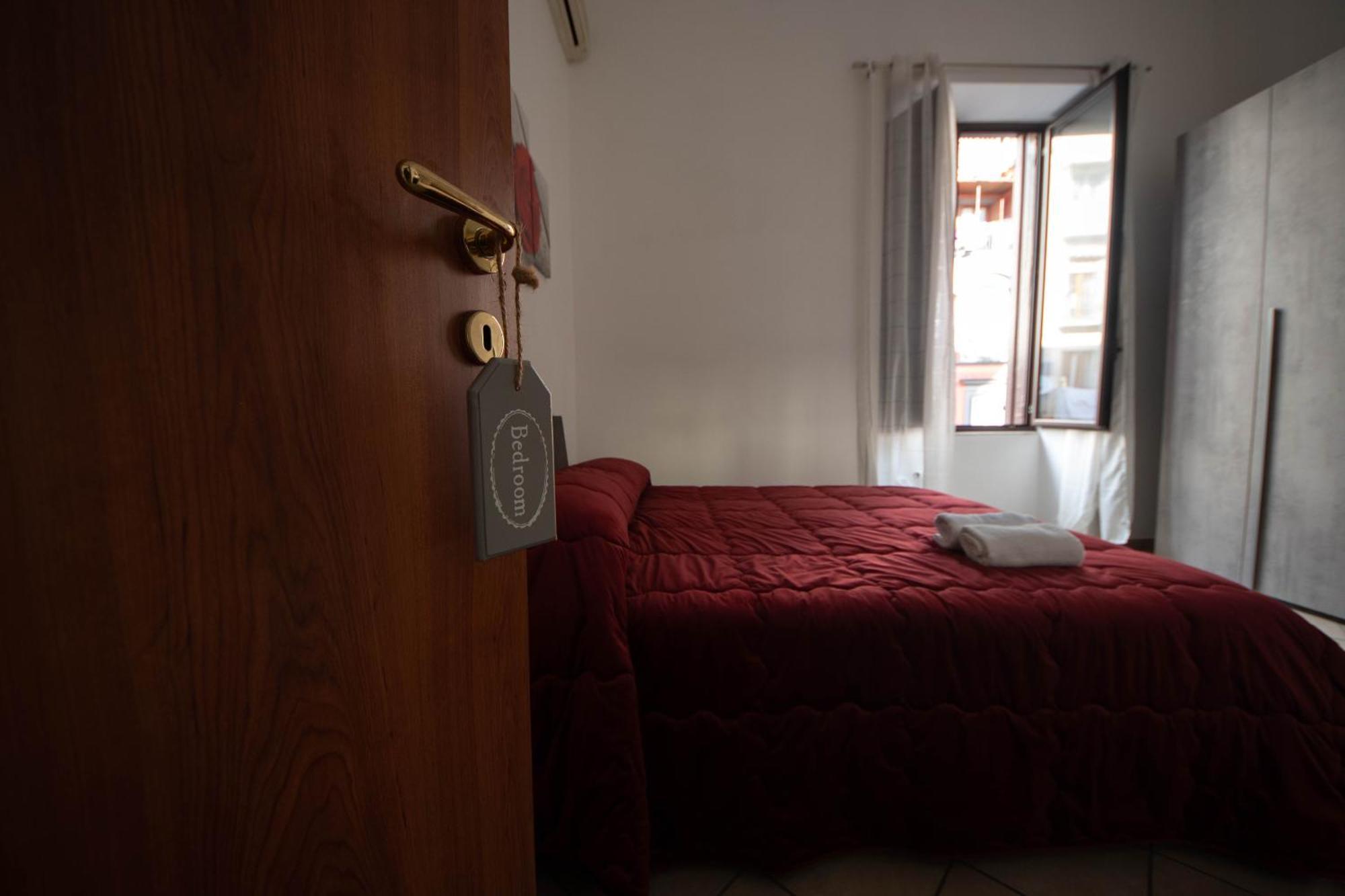 Buona Napoli Apartment Luaran gambar