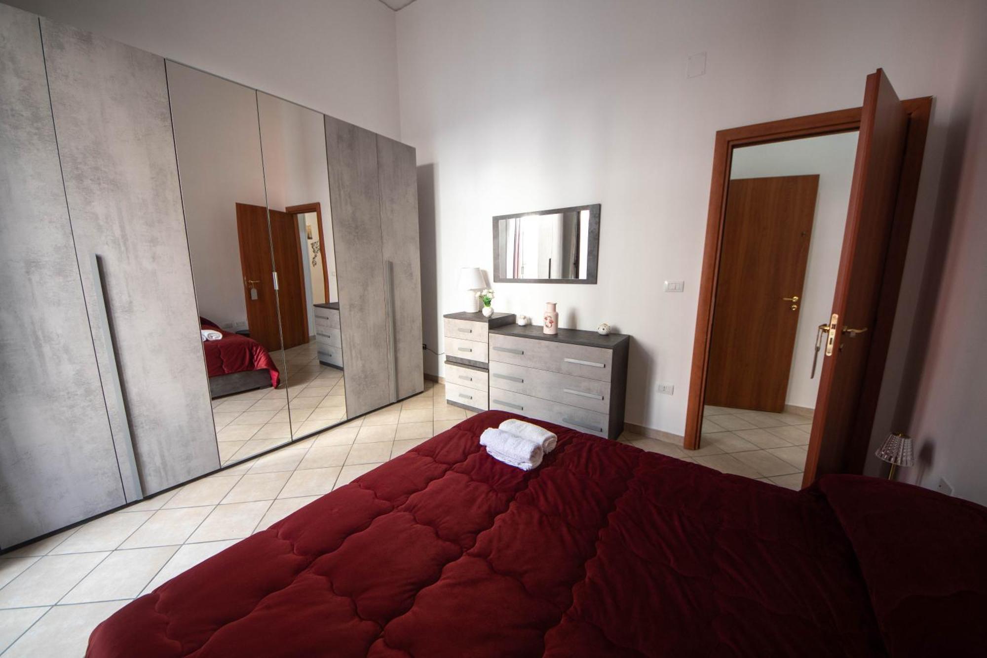 Buona Napoli Apartment Luaran gambar